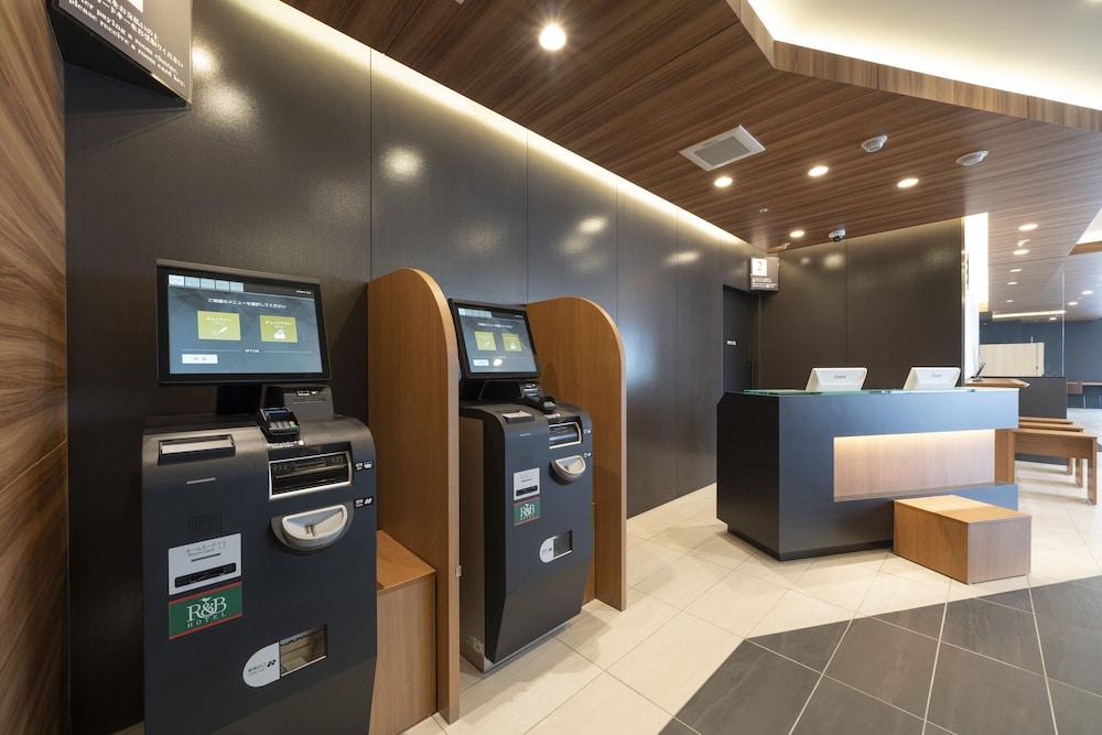 R&B Hotel Nagoya Shinkansenguchi Zewnętrze zdjęcie